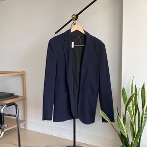 Zara Navy Blazer. Minimally worn. Size 44 (US XL)